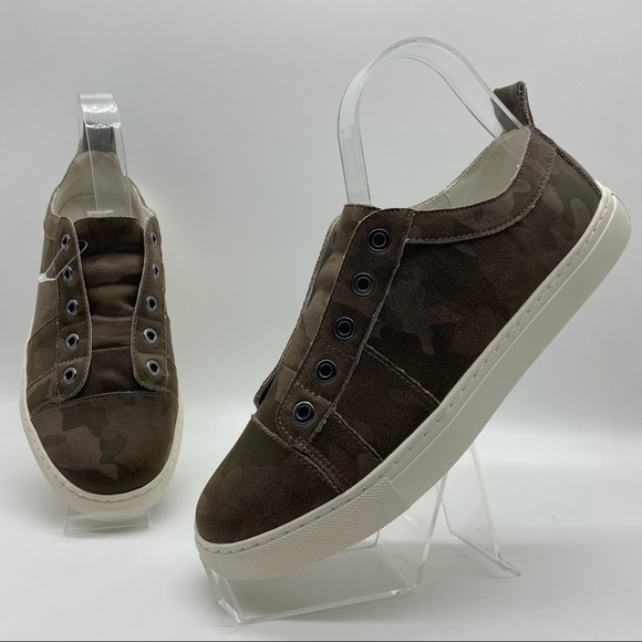 Coconuts by Matisse Women’s Slip On Camo Sneaker - Picture 2 of 11